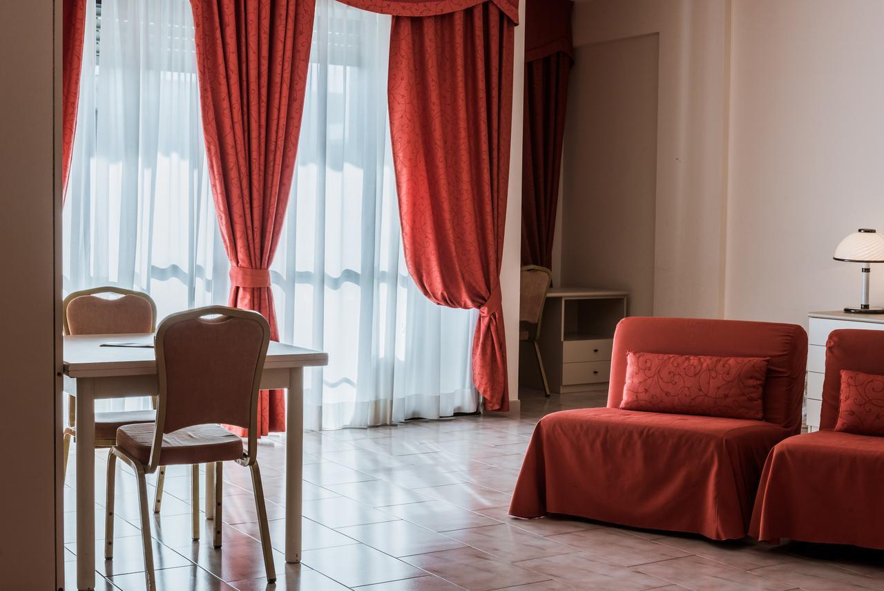 Rondo' Hotel 巴里 外观 照片