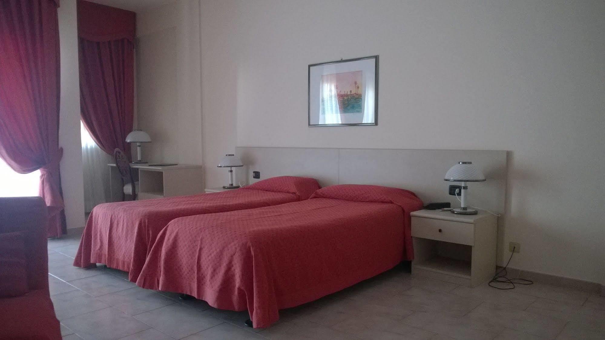Rondo' Hotel 巴里 外观 照片