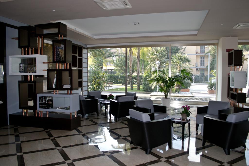 Rondo' Hotel 巴里 外观 照片